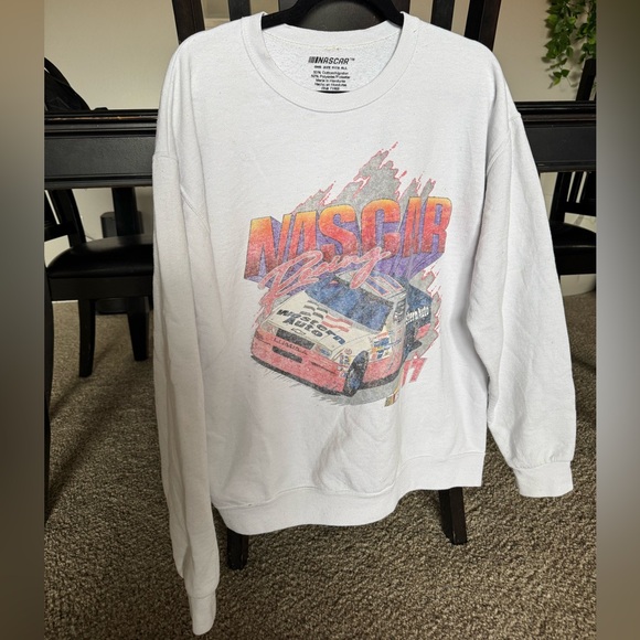 NASCAR CREWNECK - Picture 9 of 10